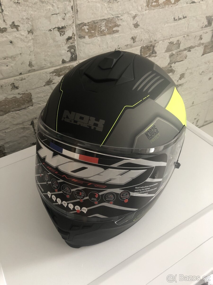 Moto přilba nova vel. XL