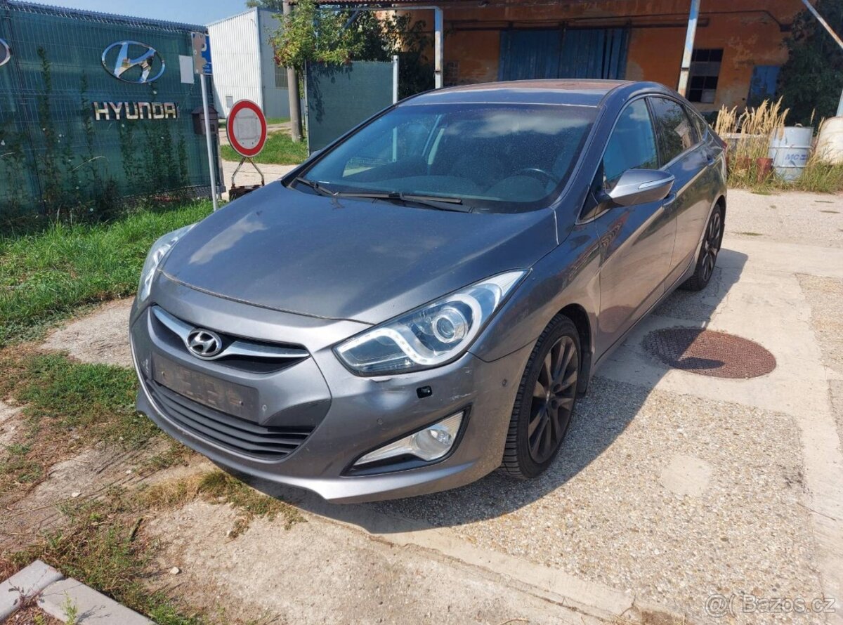 Hyundai i40 sedan