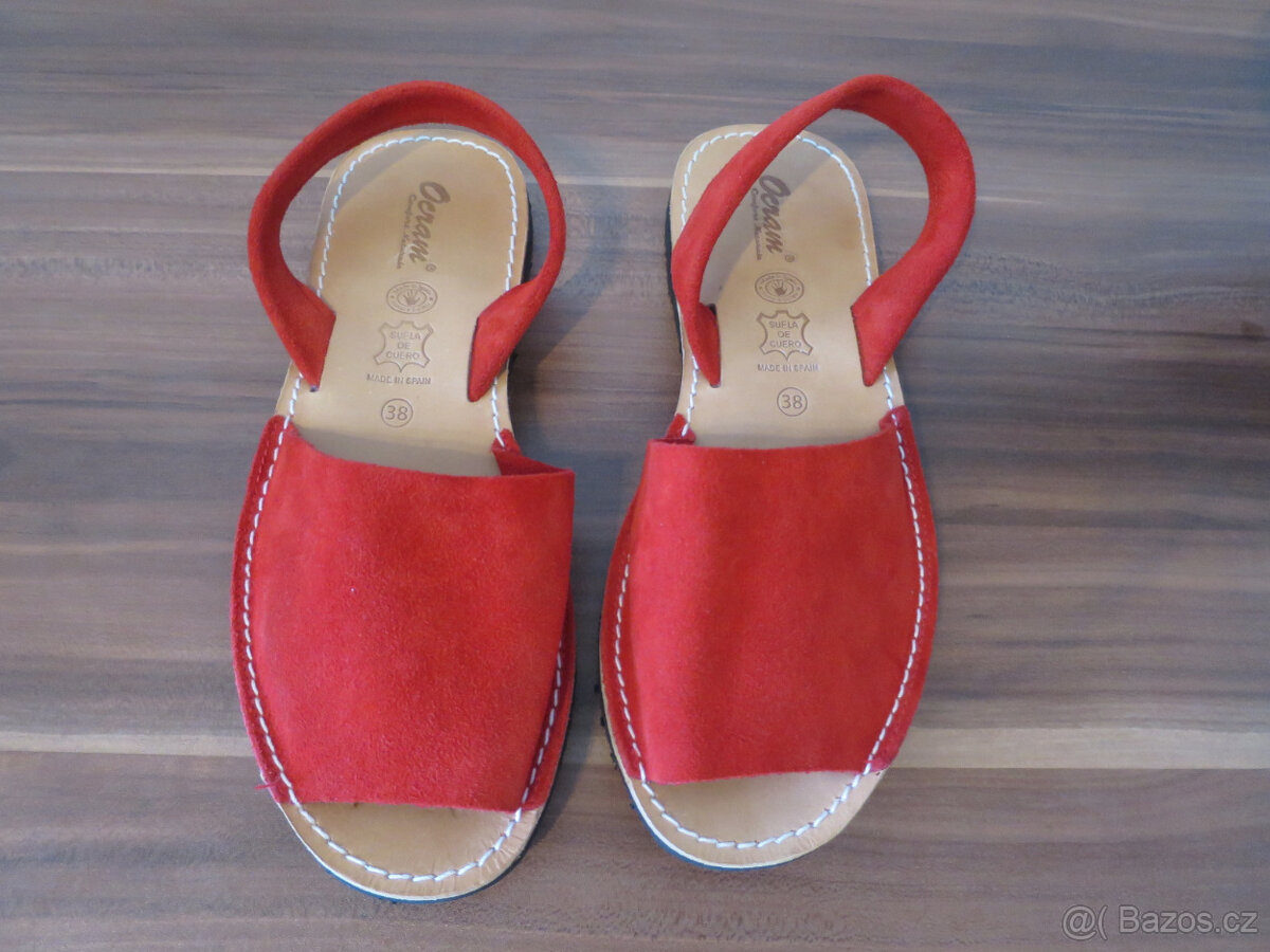 Nové dámské červené kožené sandály