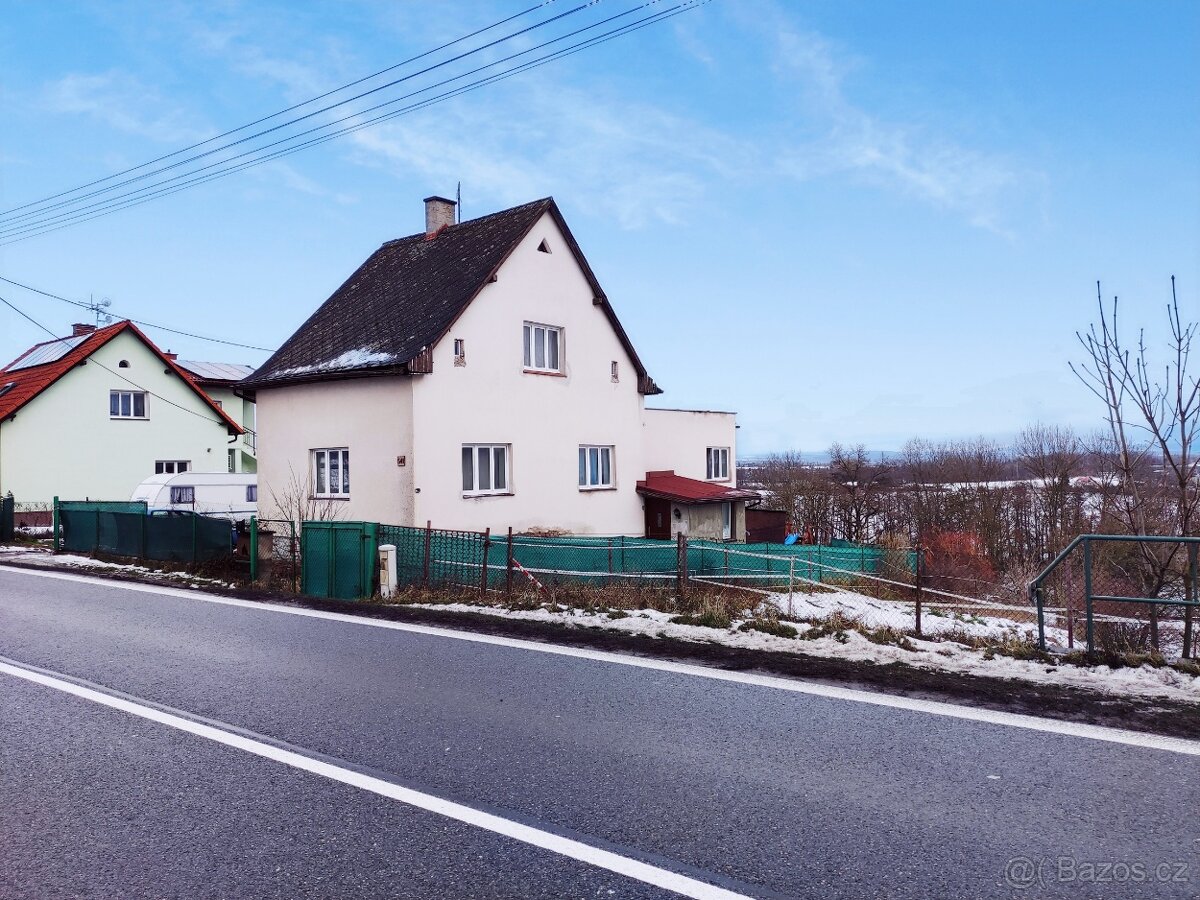 REZERVACE - Rodinný dům s garáží, Jaroměř