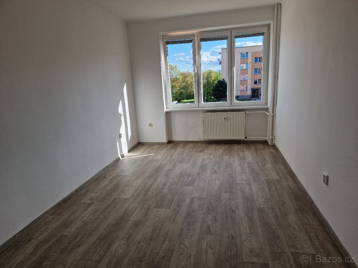 PRONÁJEM BYTU 2+1 Chlumec nad Cidlinou