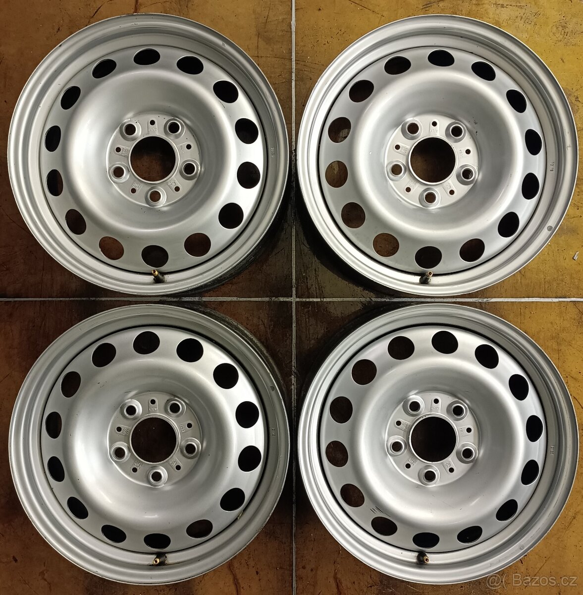 MINI 5X120 ET46 6,5JX16 72,5 Ocelové disky