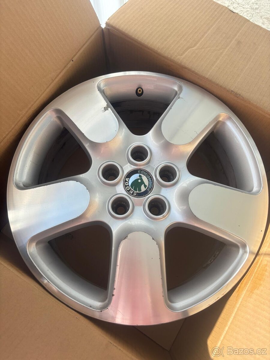 Kola 17 na Scout 2 facelift