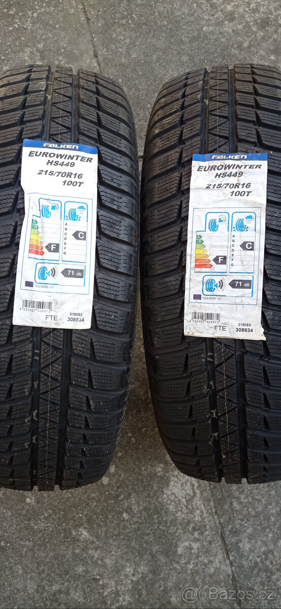 Zimní Falken 215/70/R16