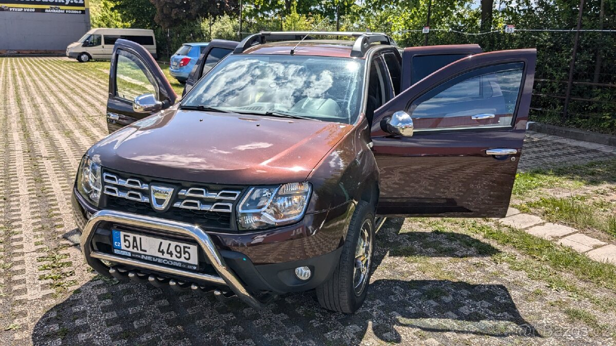 Dacia Duster - 1.6 benzín, 4 válec, 2016, servisní knížka