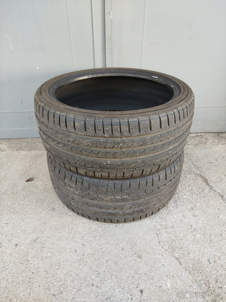 Letní pneu 225/40 R18