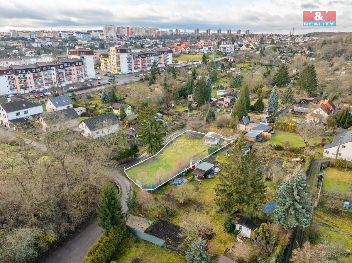 Prodej pozemku k bydlení, 702 m², Kladno, ul. Lesík
