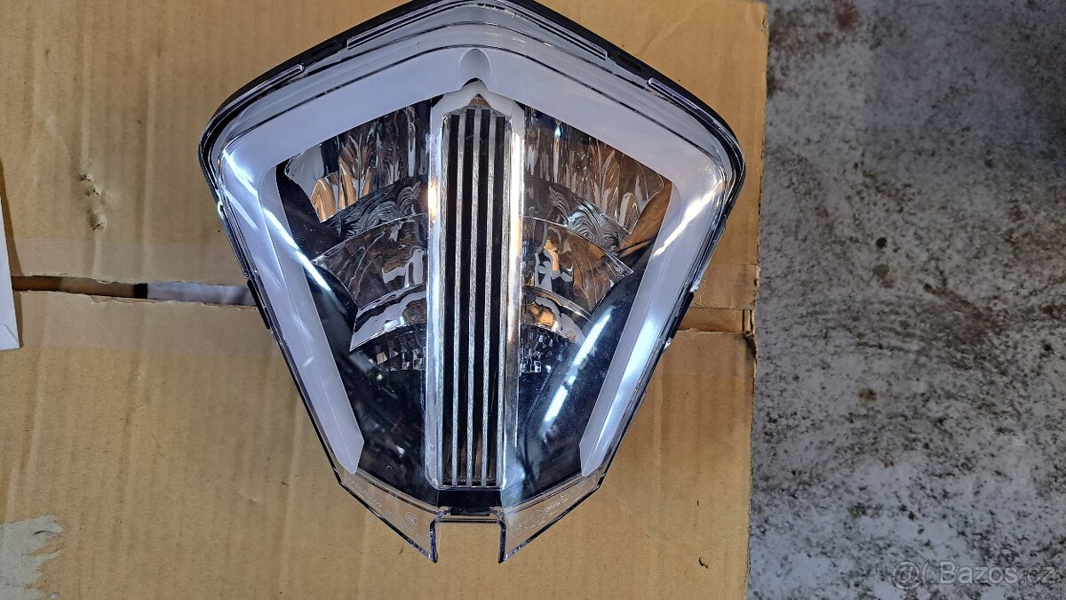 KTM LED světlomet