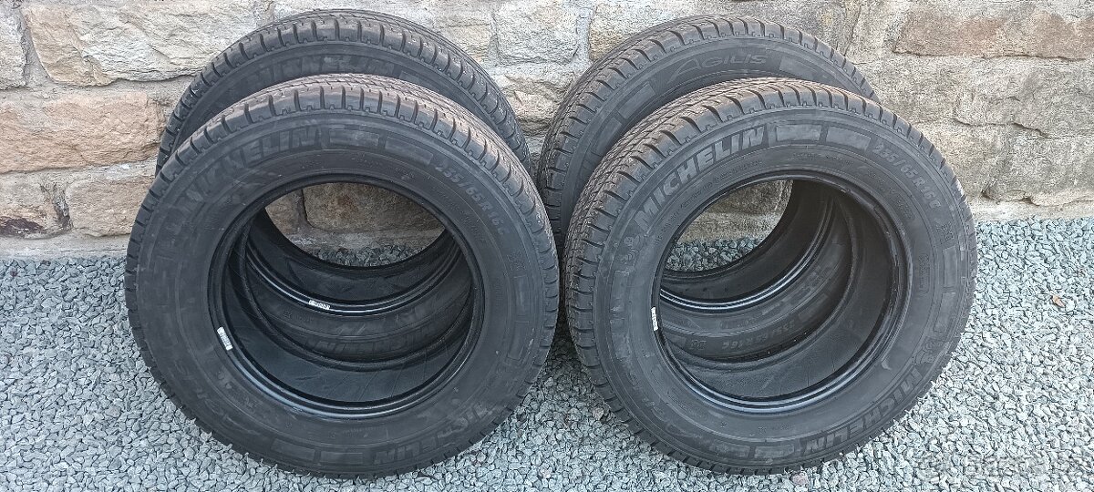 Prodám pneu Michelin Agilis 235/65 r16C