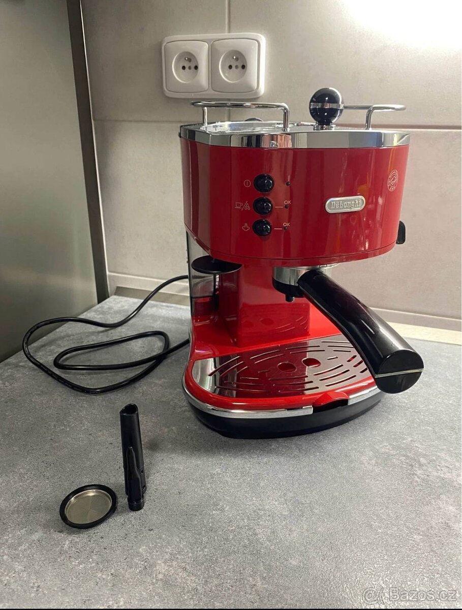 DeLonghi kávovár