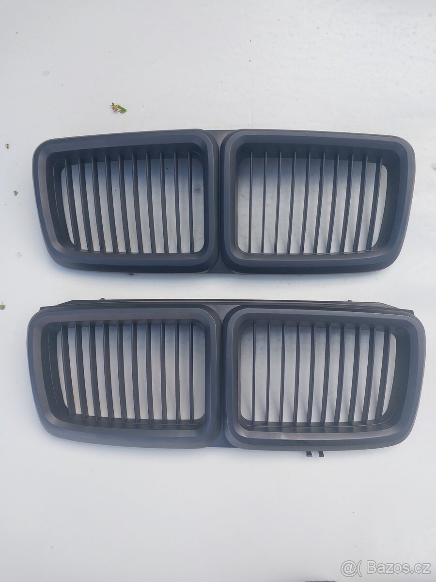 BMW e32 mřížky