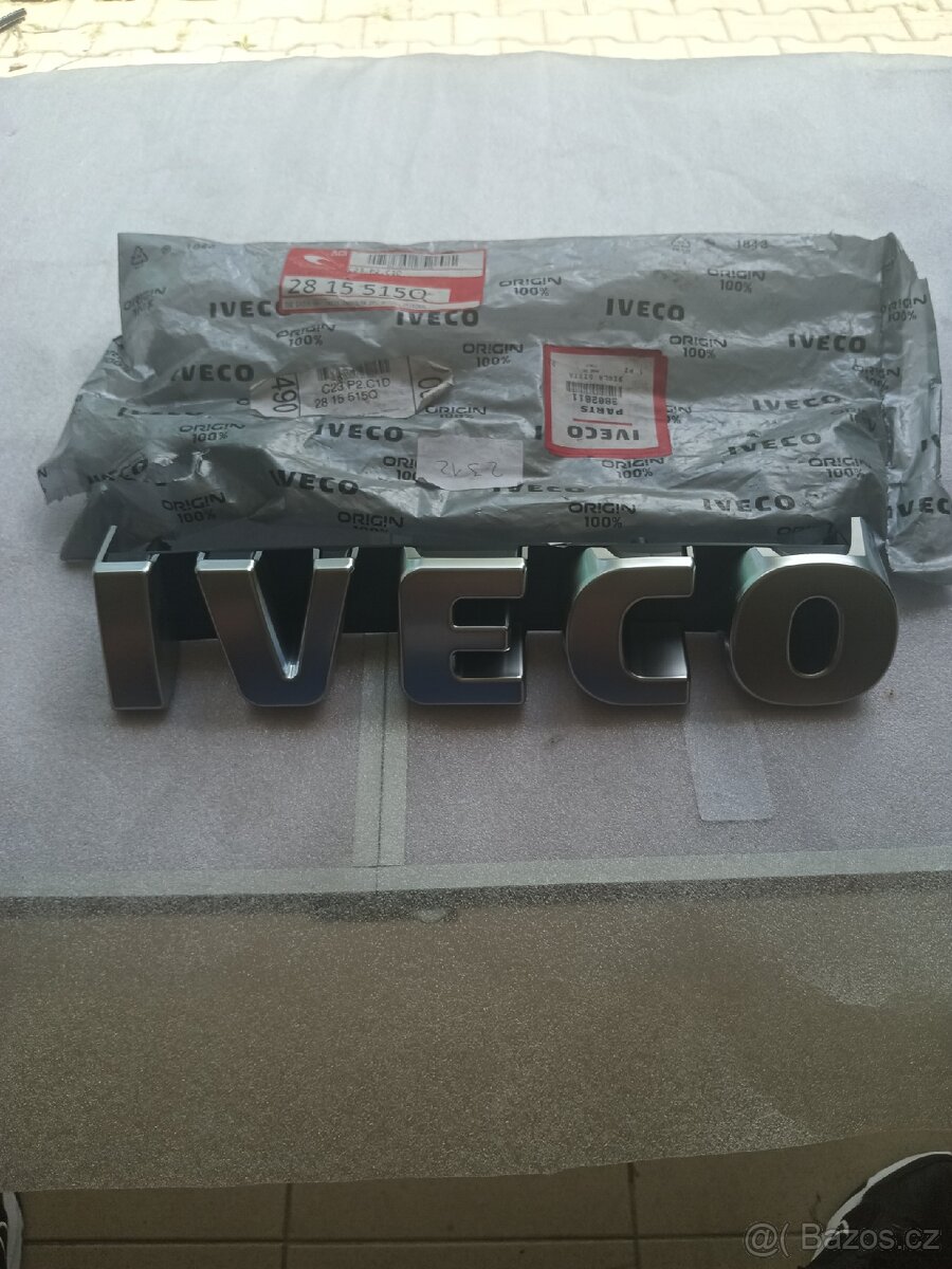 Přední znak IVECO 2815515Q