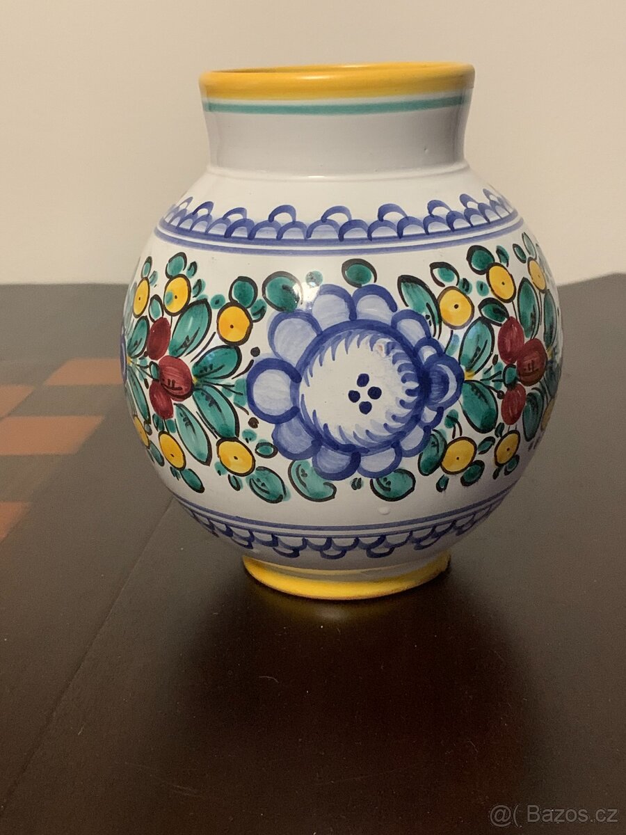 Baculatá váza