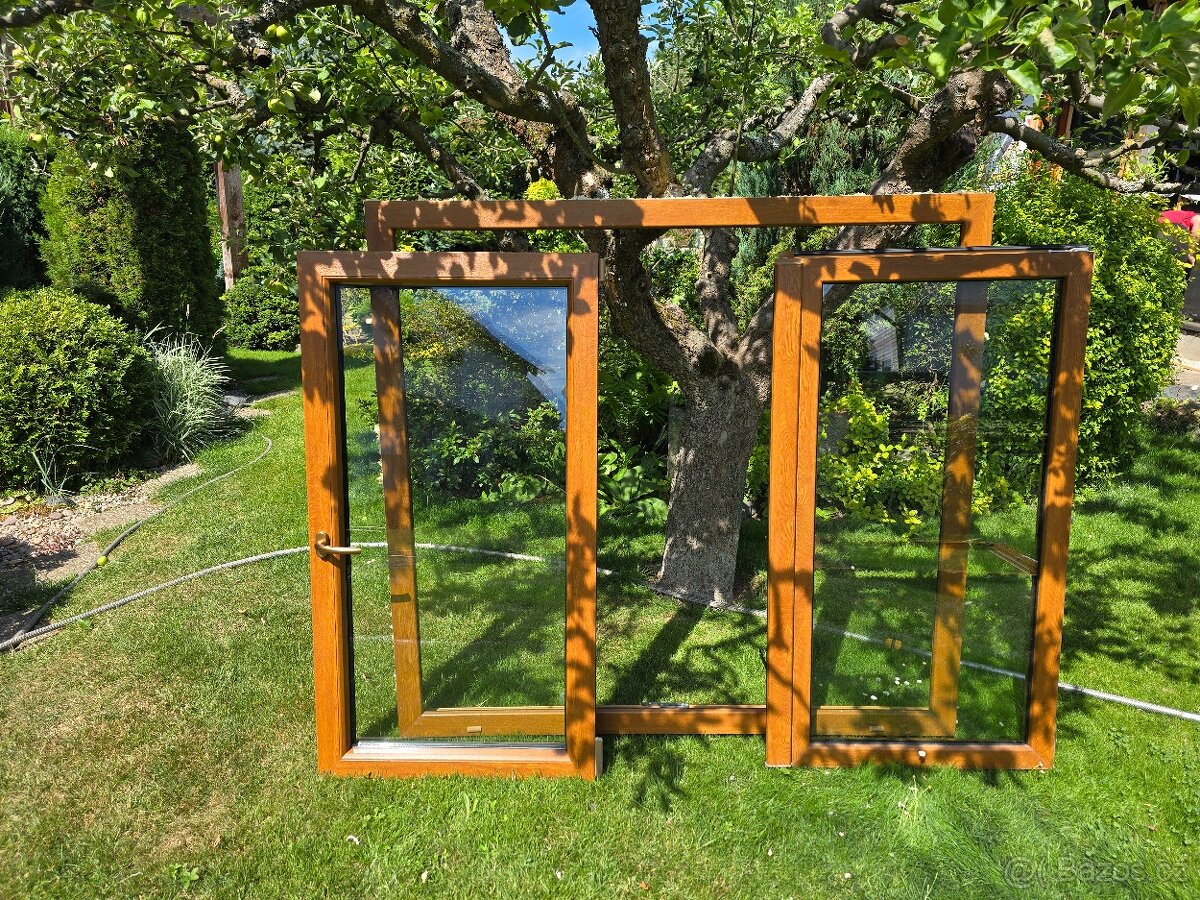 Okno zlatý dub 150x140