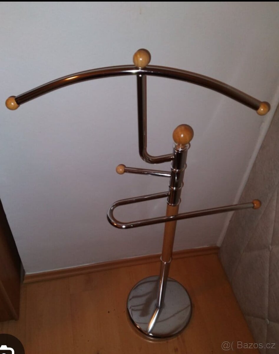 Věšák