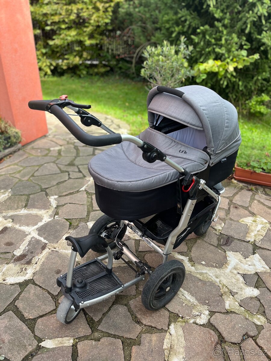Hluboký kočárek TFK