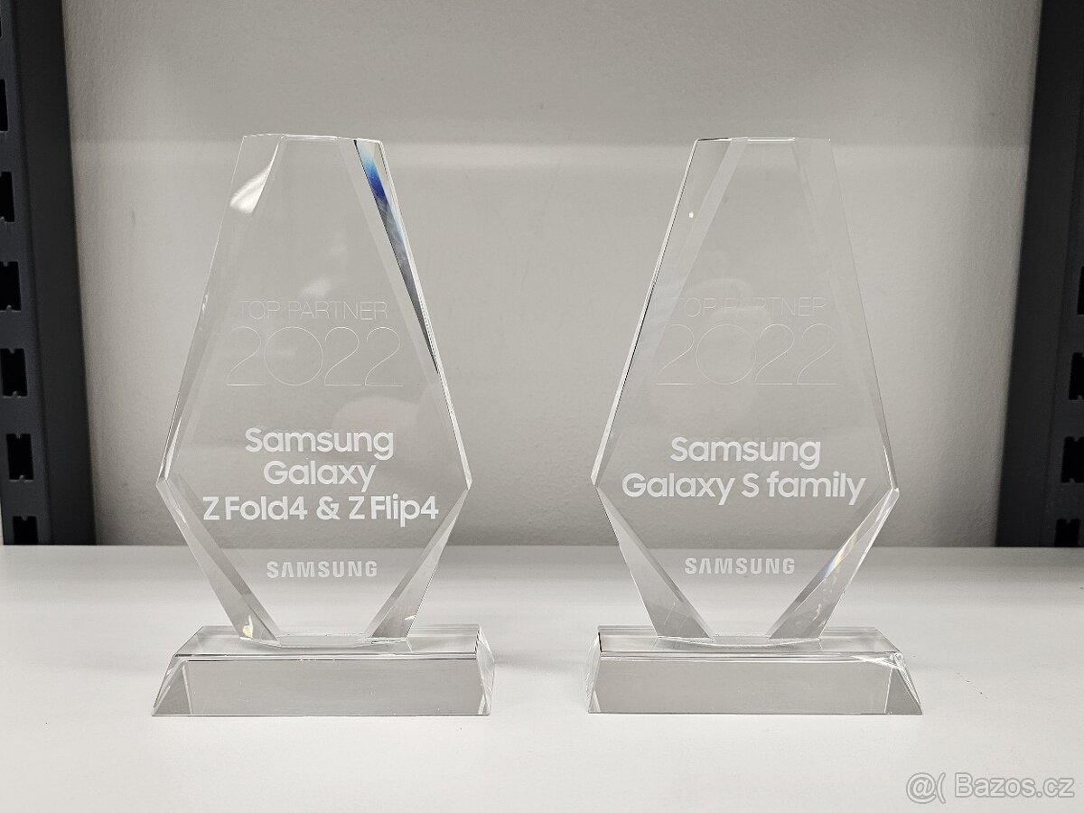 Skleněné Samsung plakety