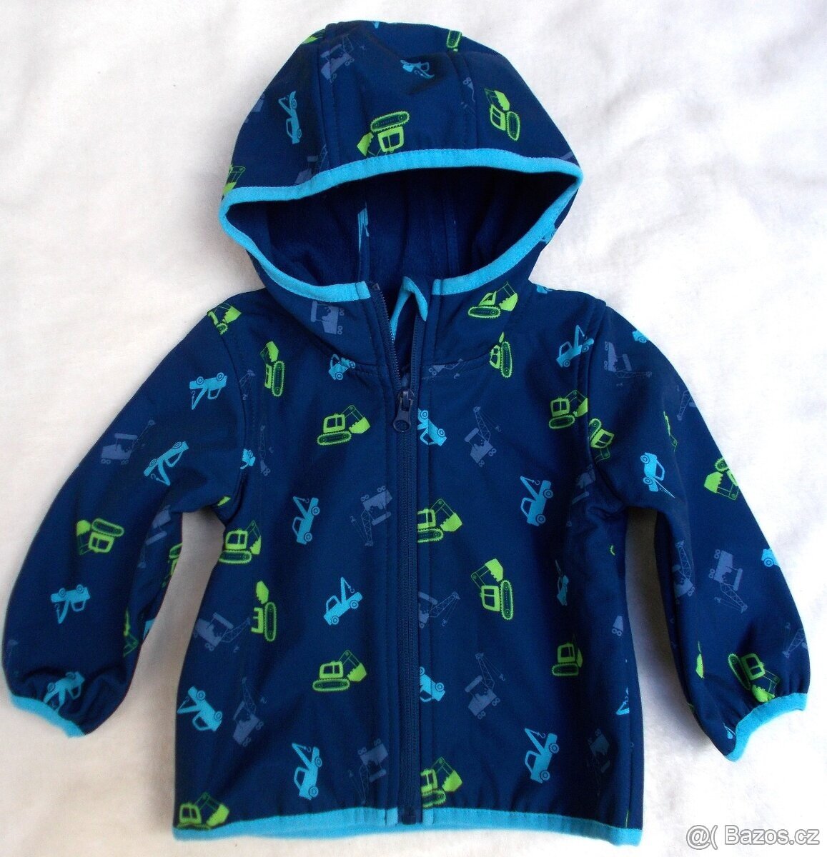 Jarní softshellová autíčková bunda vel. 74