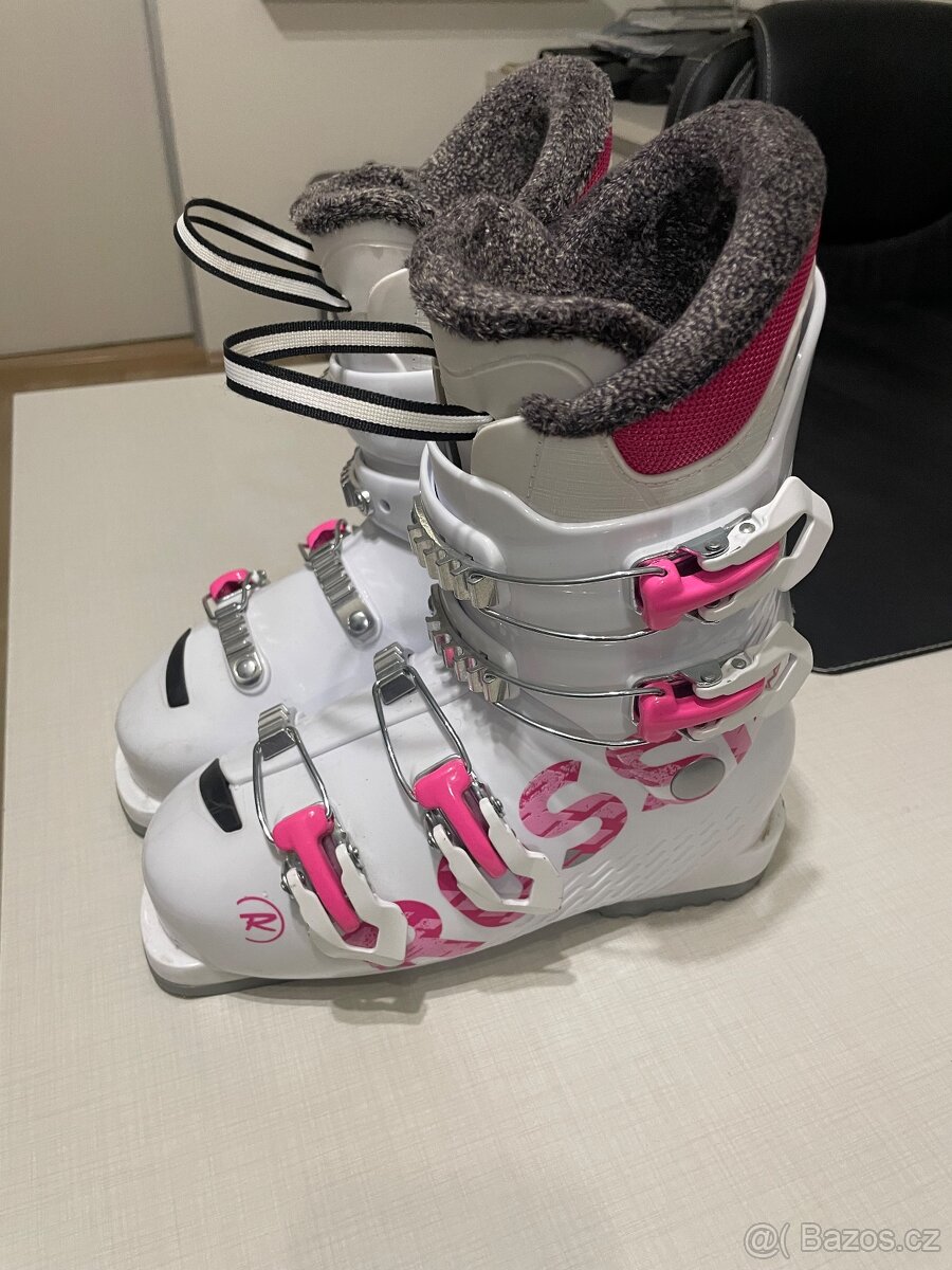 Dětské lyžáky Rossignol velikost 235