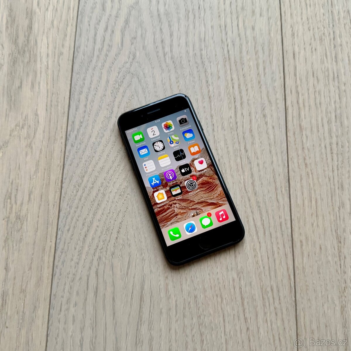 APPLE IPHONE SE 2020 128GB - ČERNÝ,BATERIE 100%, ZÁRUKA