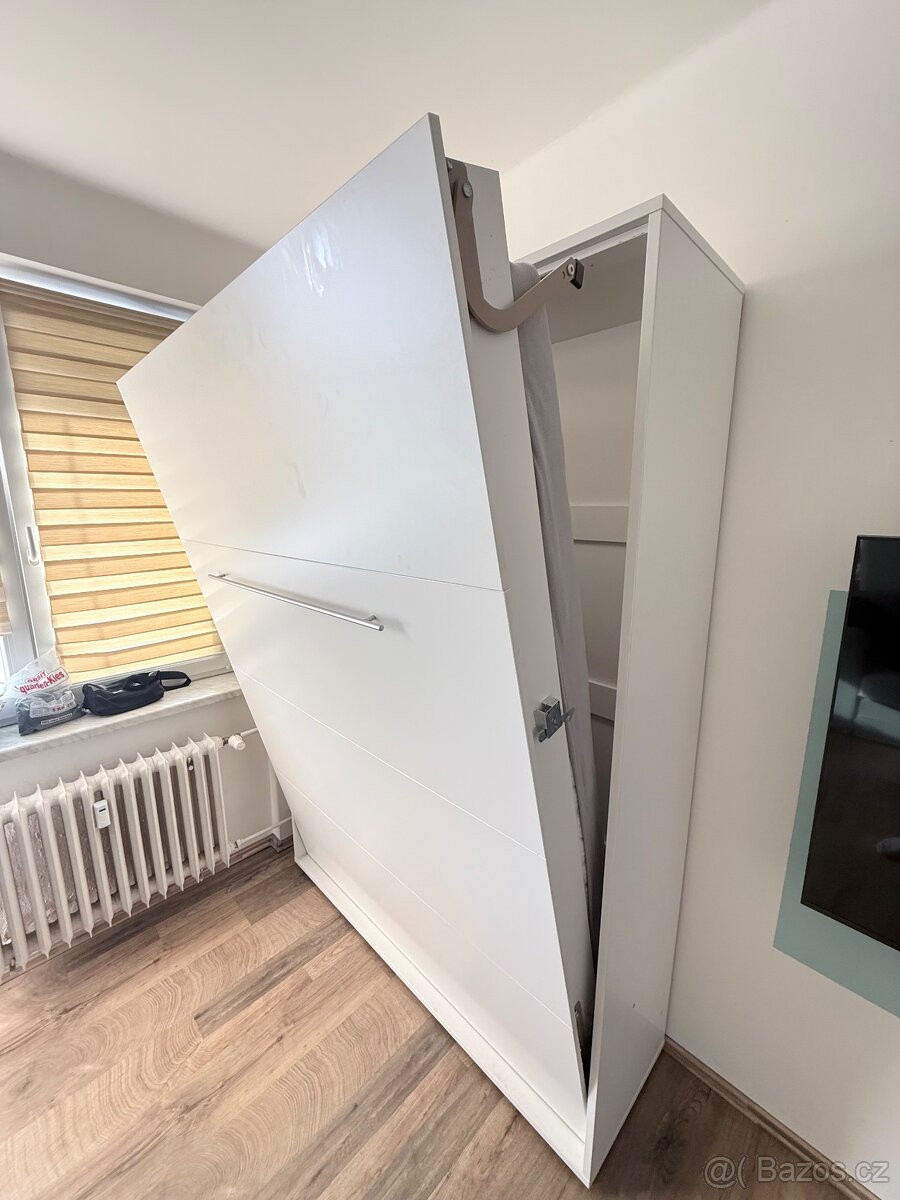 Skříňová,výklopná postel