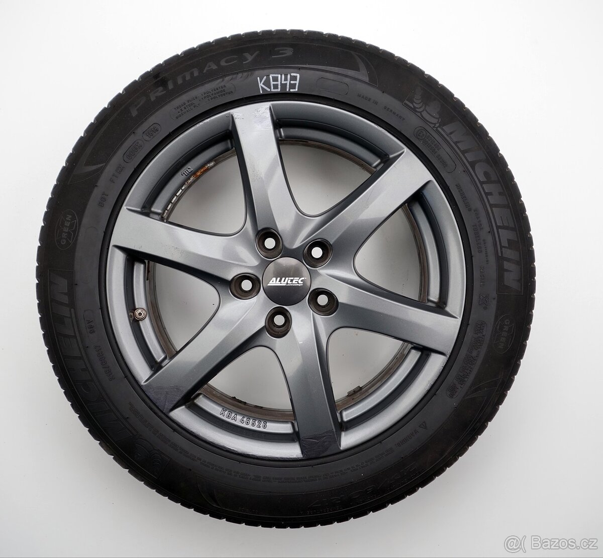 Mitsubishi Outlander - 17" alu kola - Letní pneu