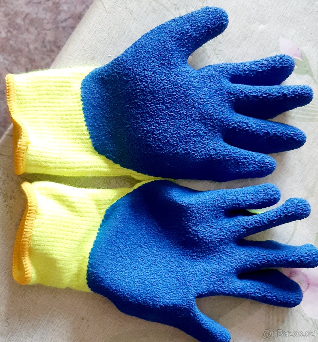 Pracovní rukavice zimní nové