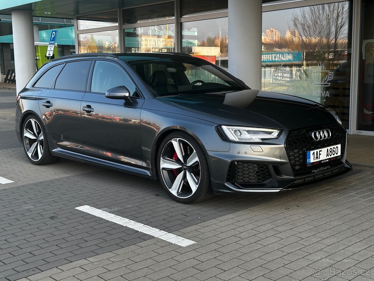 Audi RS4 Avant DPH