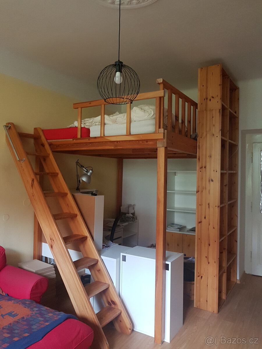 Dřevěná patrová dvojpostel + schody, kvalitní masiv borovice