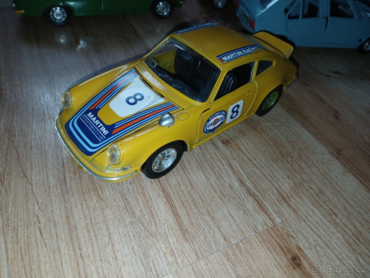 Porsche 911 bburago 1:24