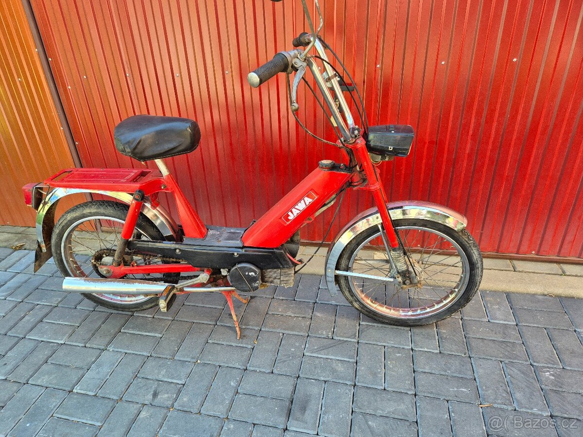 Babetta 207 s kartičkou, s chromovými blatníky, vývozní 6.
