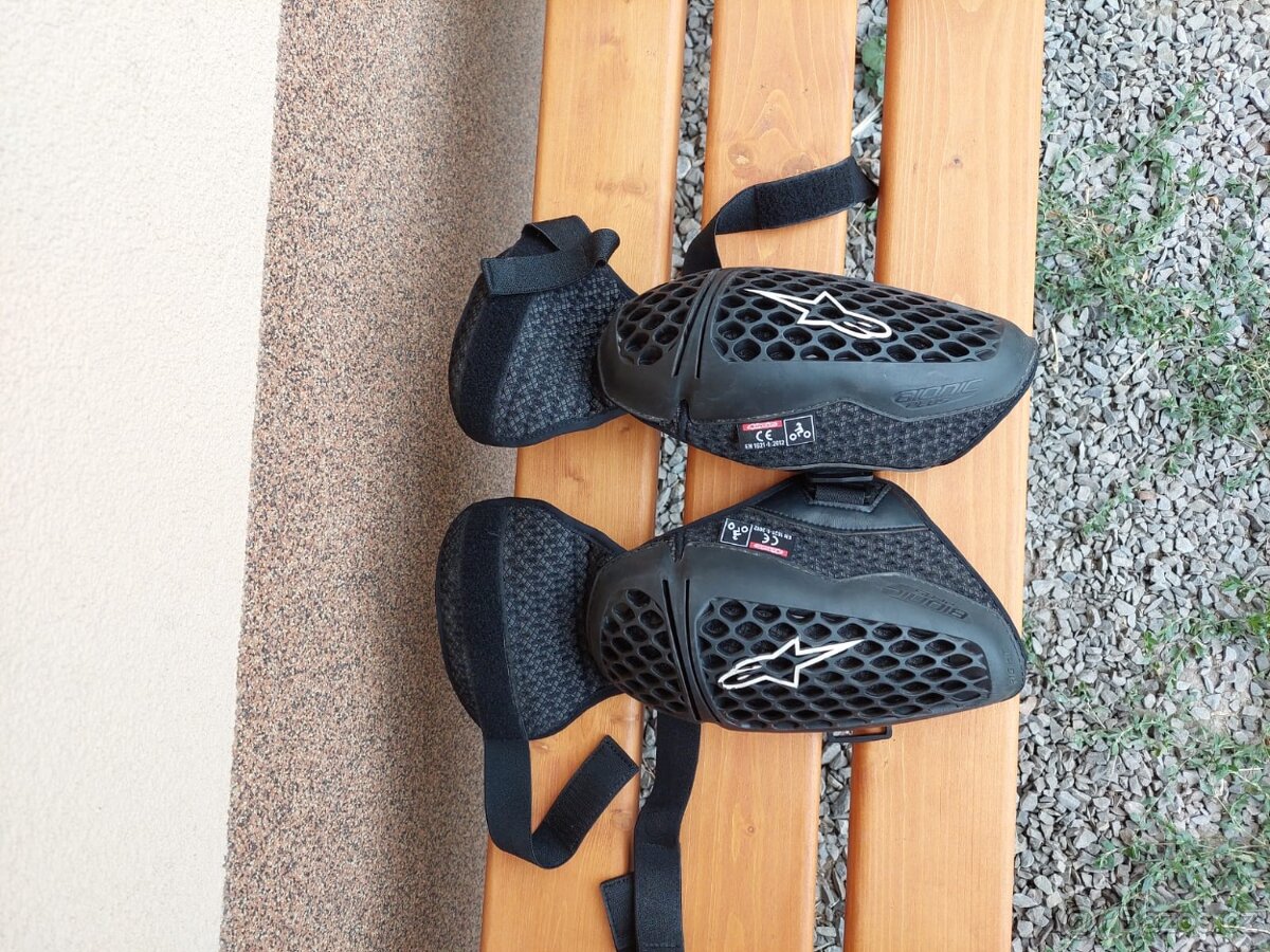 Chrániče na lokty Alpinestars