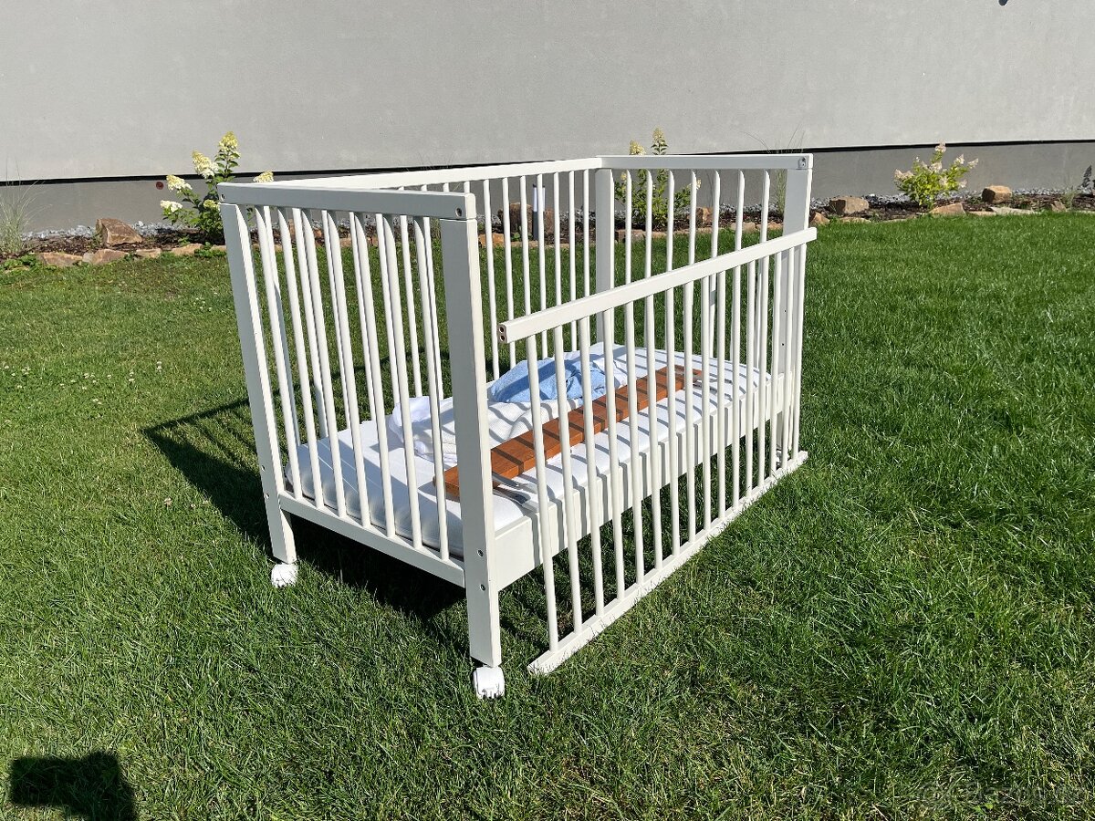 IKEA postýlka Gulliver s kolečky