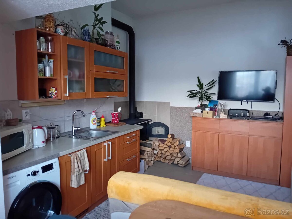 Pronájem menši Garsonky 25m2.