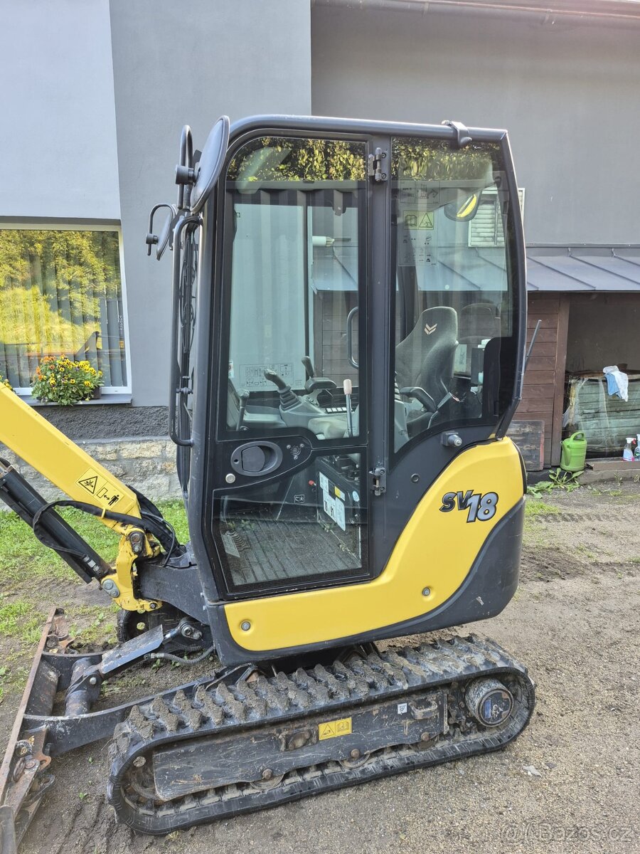 Minibagr Yanmar SV18