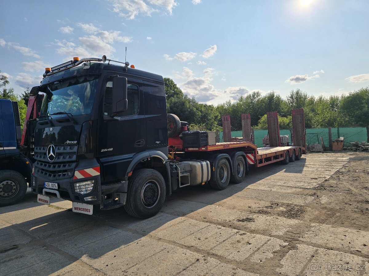 MB Arocs 3348 6X4 + Trajler Nooteboom