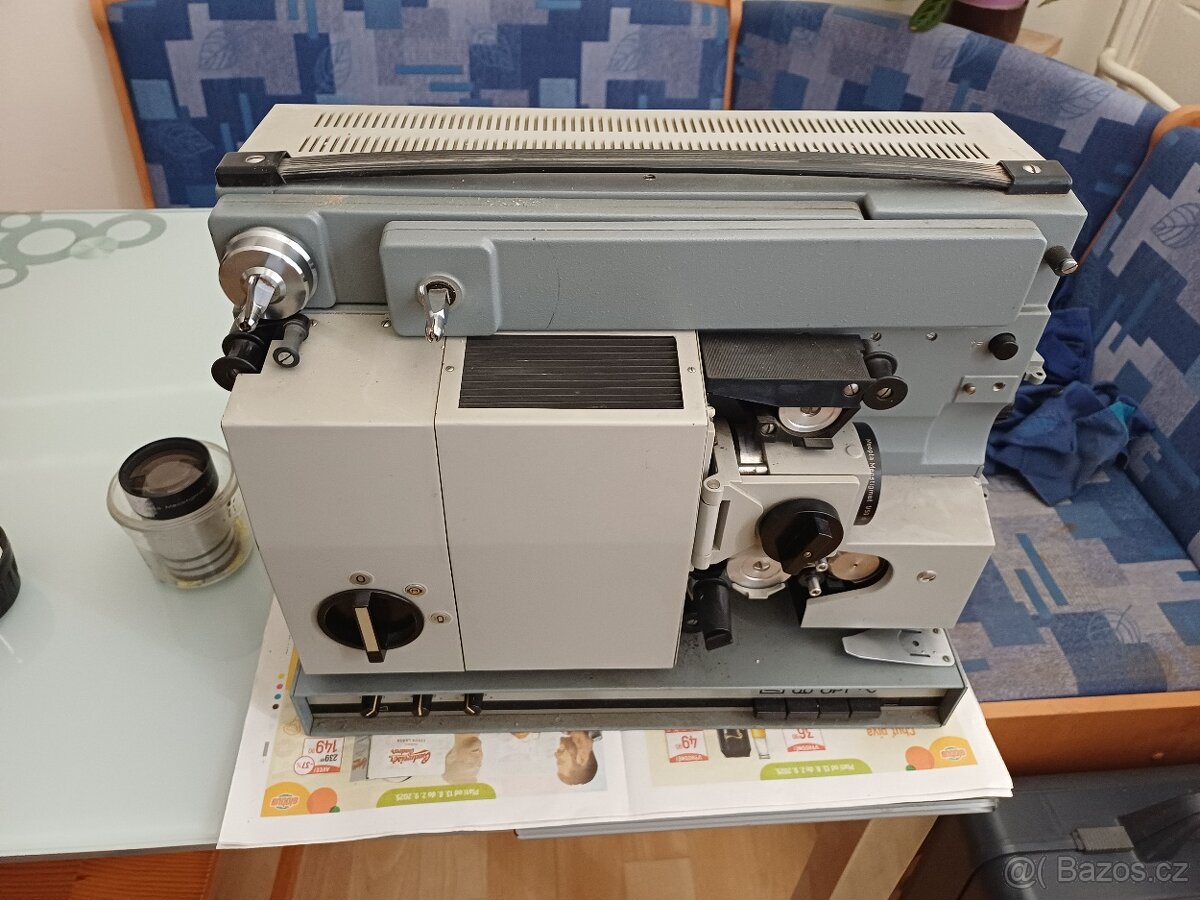 Promítačka Meopta Meoclub 16 Automatic S