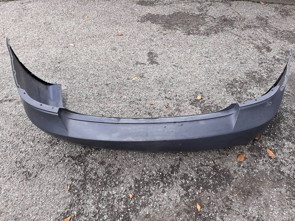 Zadní nárazník Hyundai Accent 86611-1E000