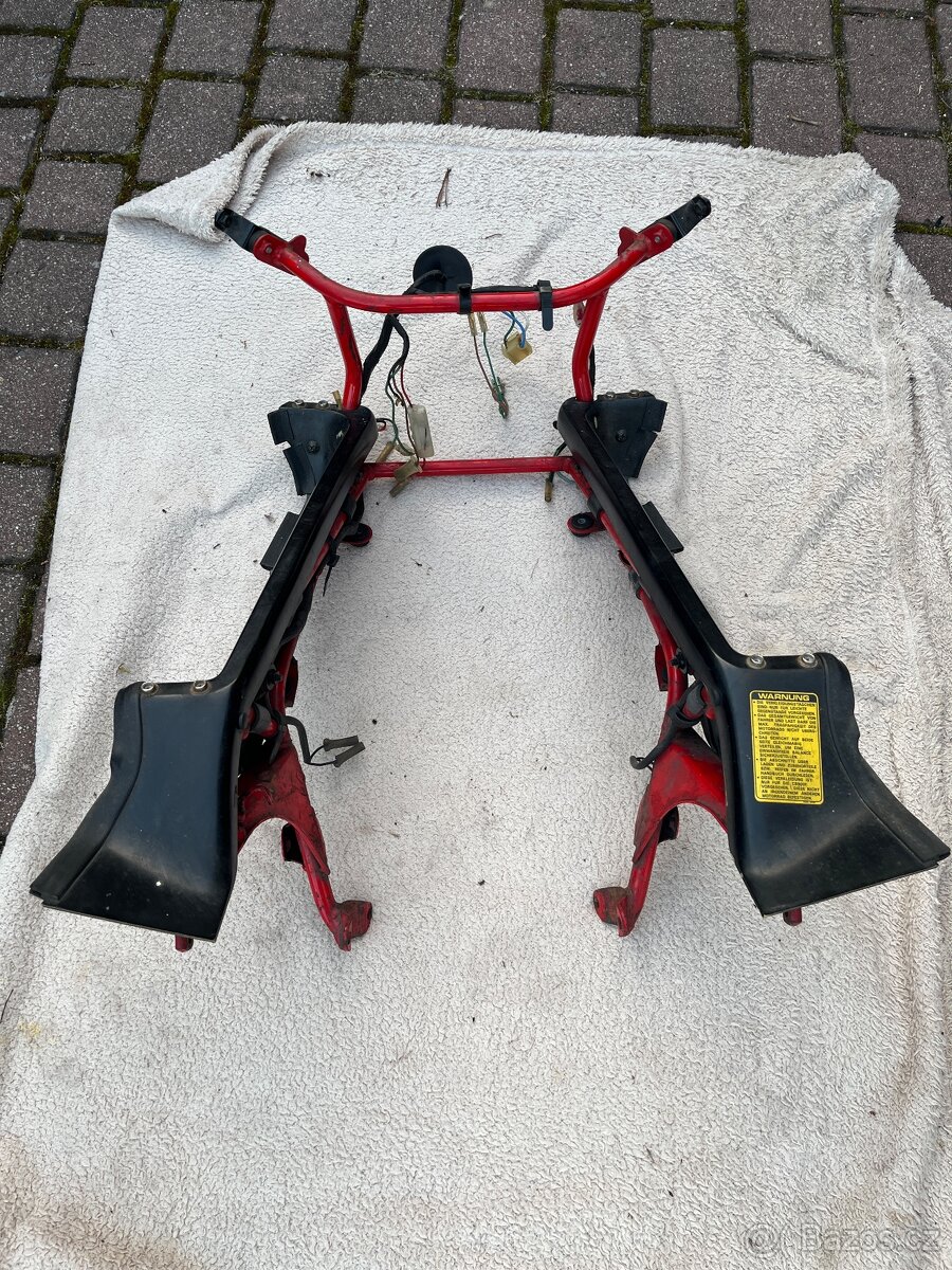 Rám kapotaze, držák kokpitu honda cb Boldor vcetne elekriky