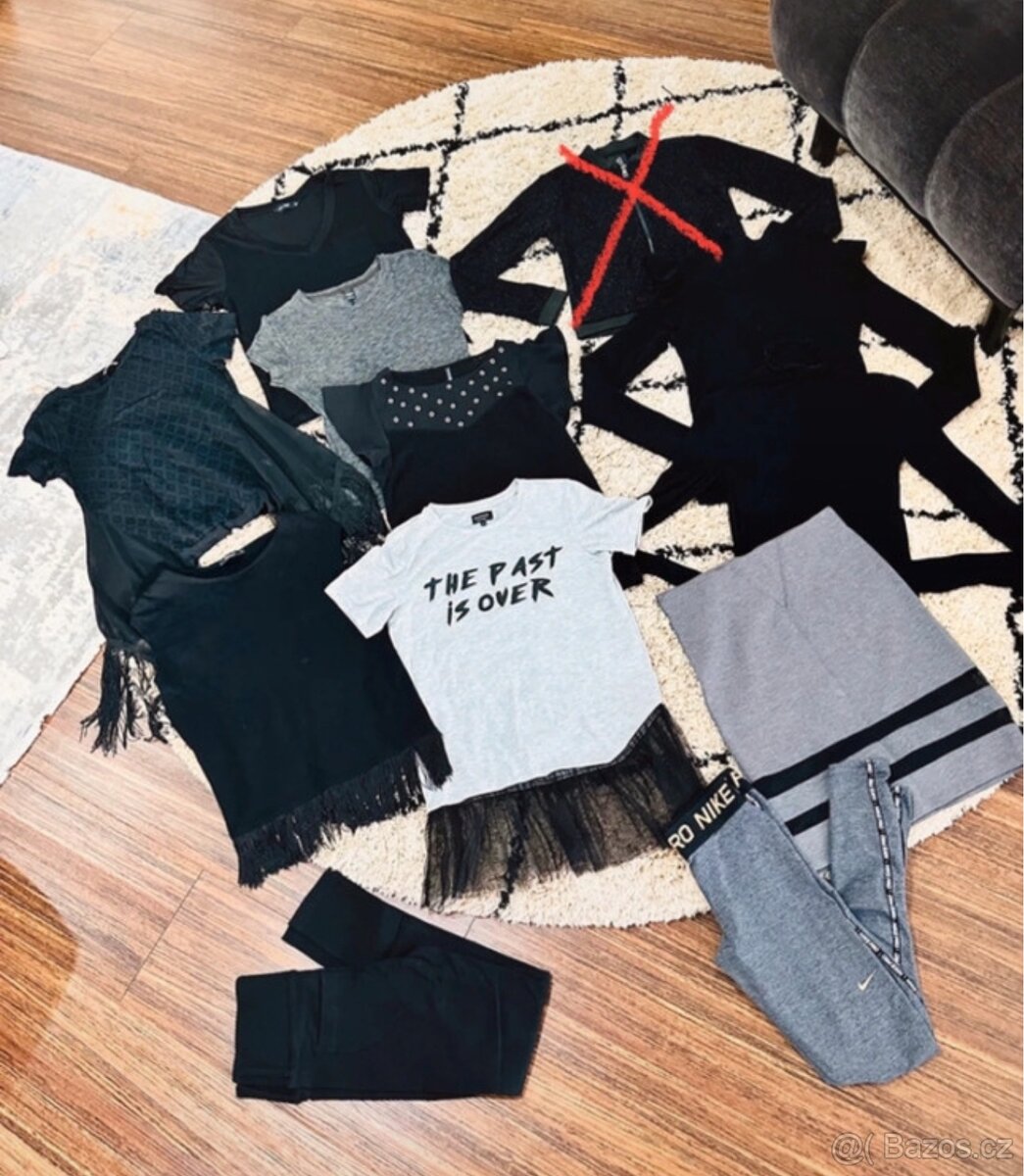 Krásný, značkový set oblečení Black