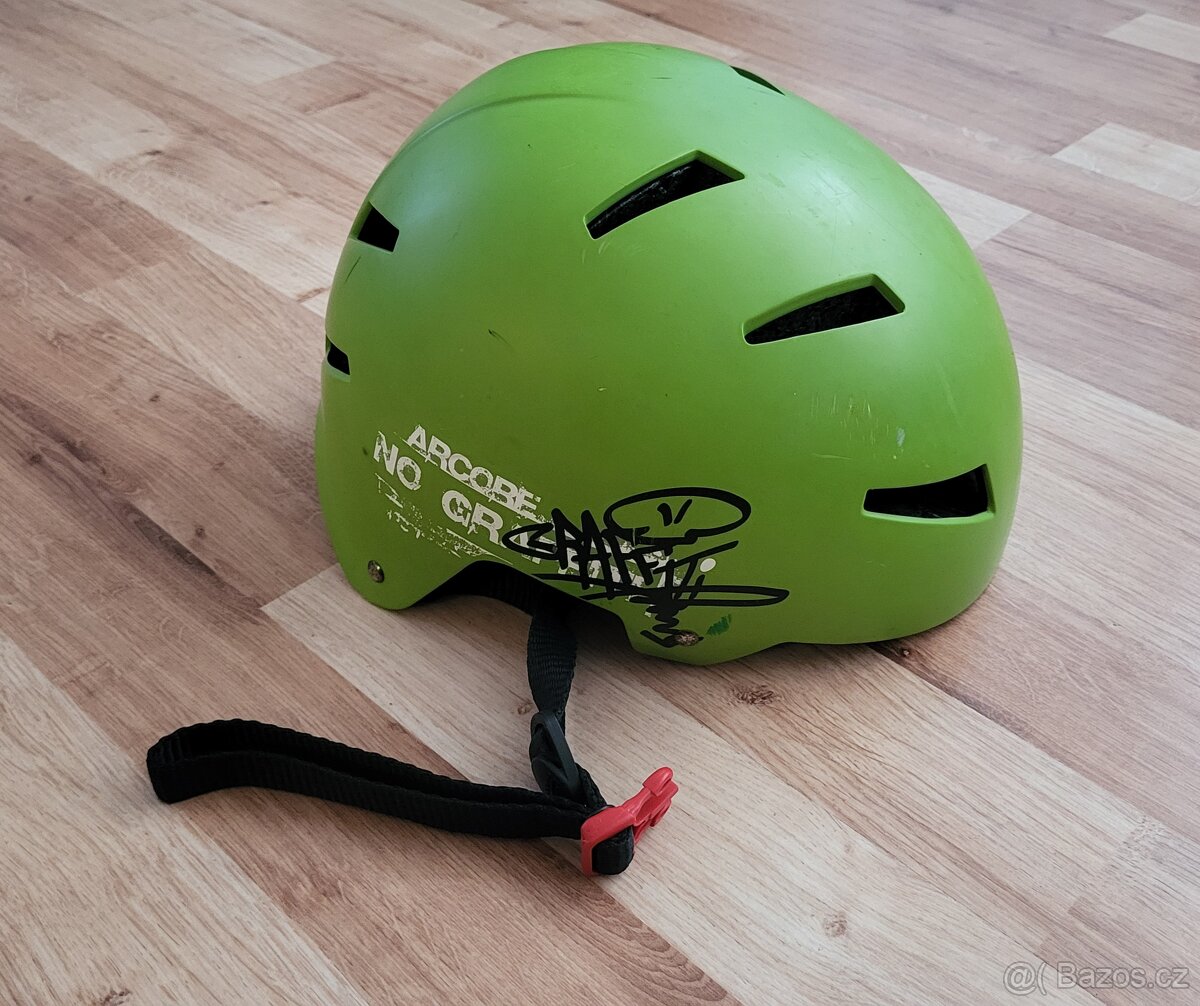 Detska helma na brusle, skate ci kolo vel M/L