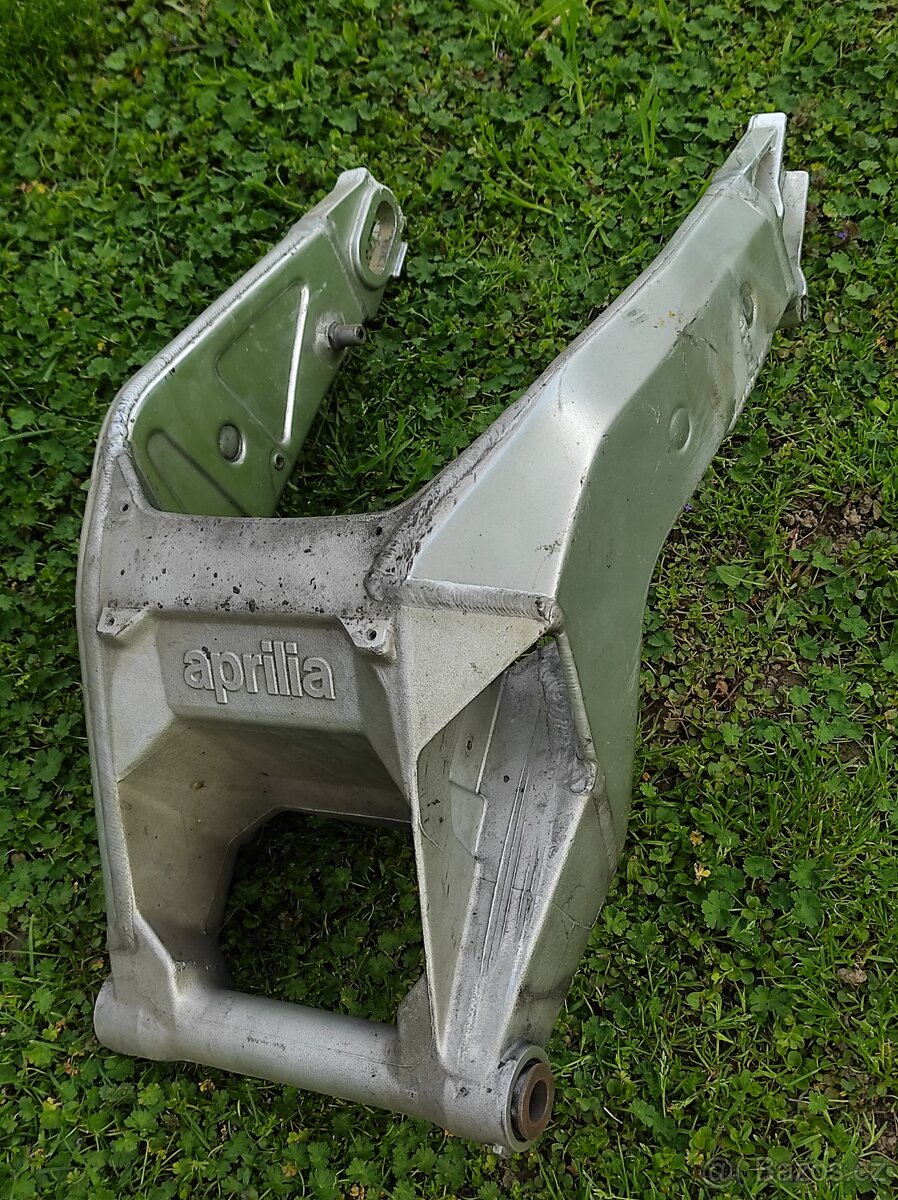 Kyvná vidlice Aprilia RSV 1000R, Factory