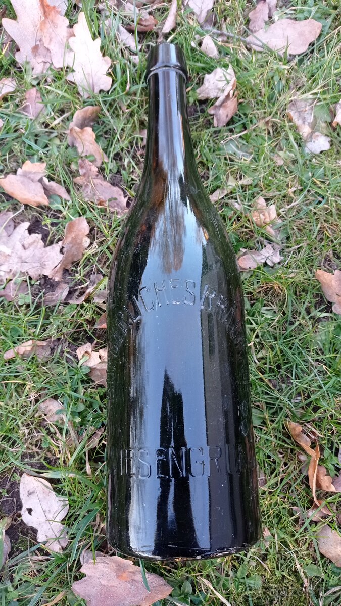 Pivní láhev Dobřany