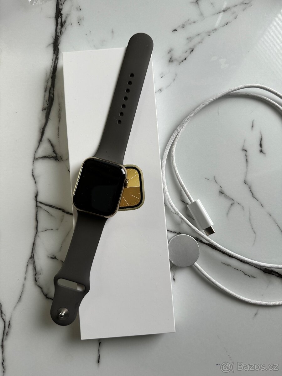 Apple Watch 9 45mm Cellular ocel zlaté