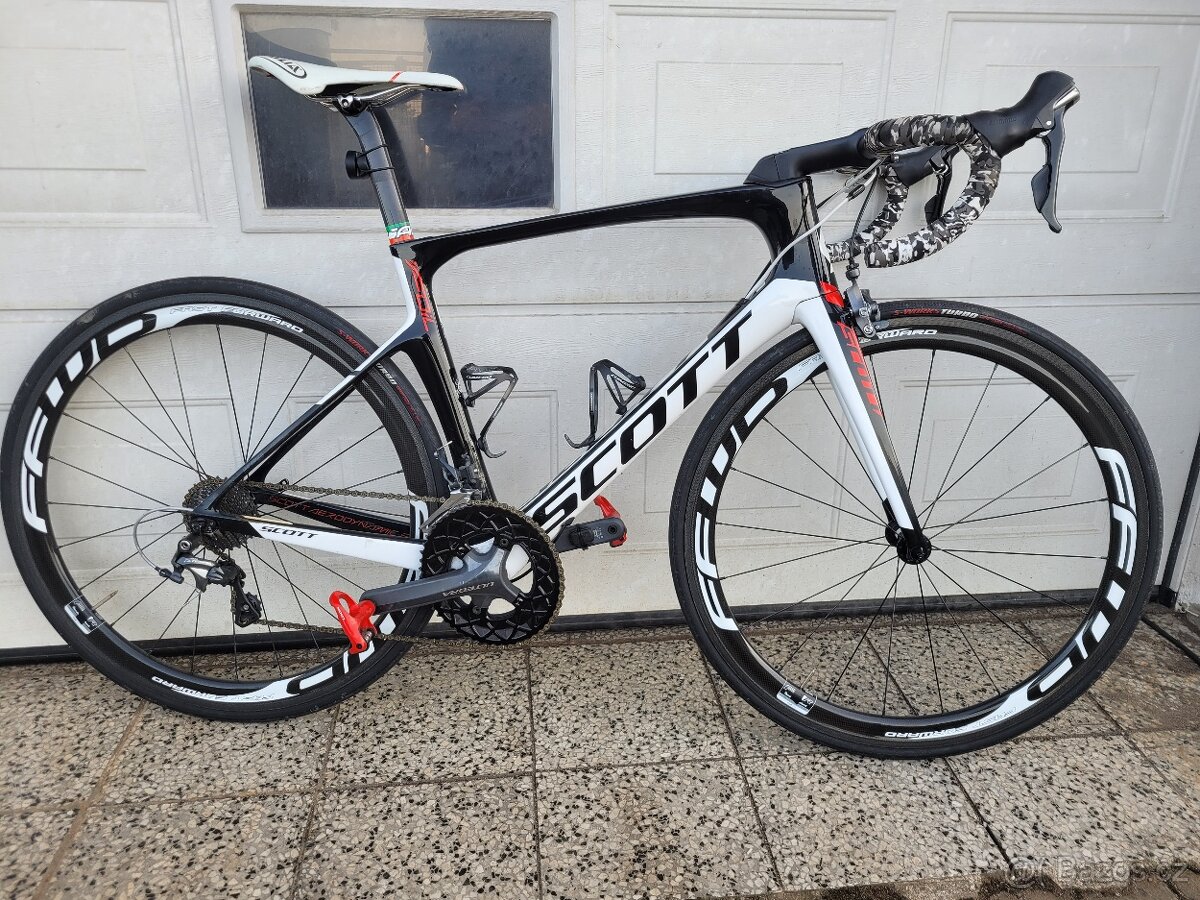 Scott foil karbon velikost M karbon kola ffwd