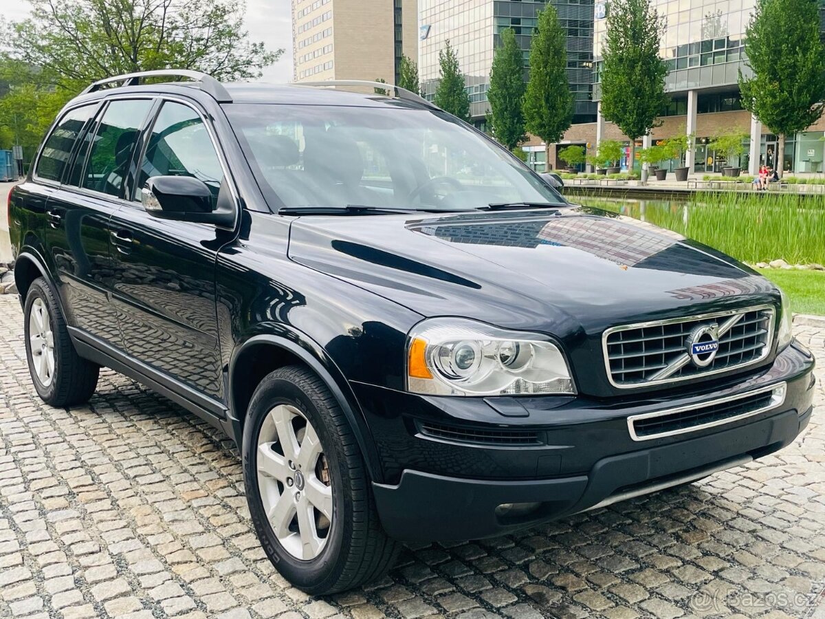 Volvo XC90 2.4 D5 147KW AUTOMAT VÝHŘEV NAVI SERVISKA