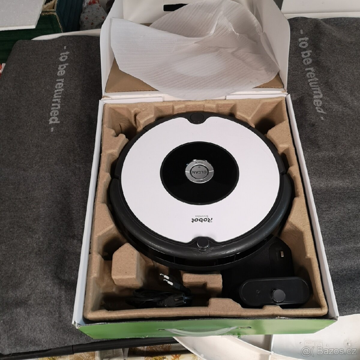 Robotický vysavač roomba