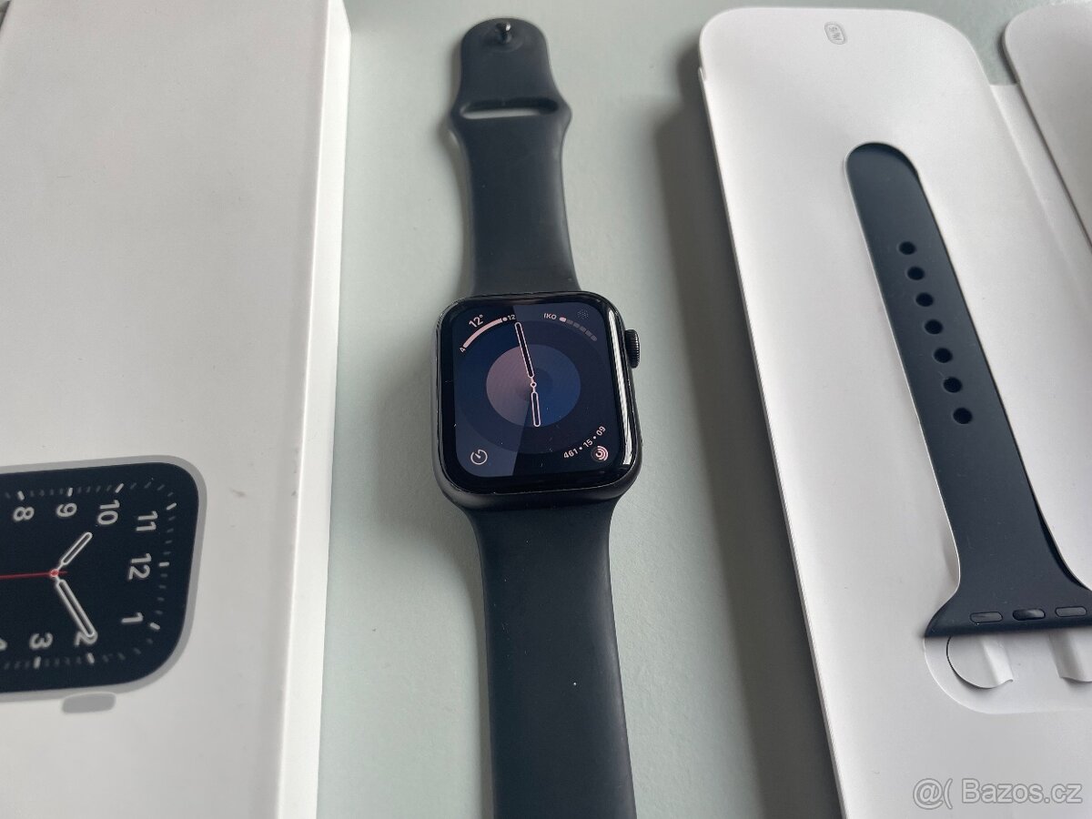 Apple Watch SE 44mm Space Gray