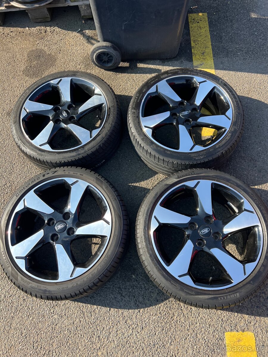Alu kola Ford Fiesta mk8 4x108 ST 17"