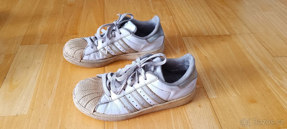 Dětské kožené tenisky Adidas vel. 34